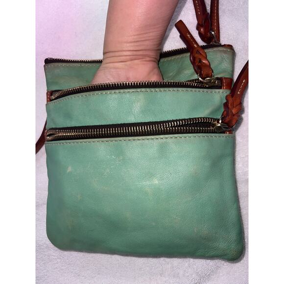 Dooney & Bourke Vintage Crossbody + Clear Mini Tote DB Bundle – Excellent sale!! - Picture 10 of 13